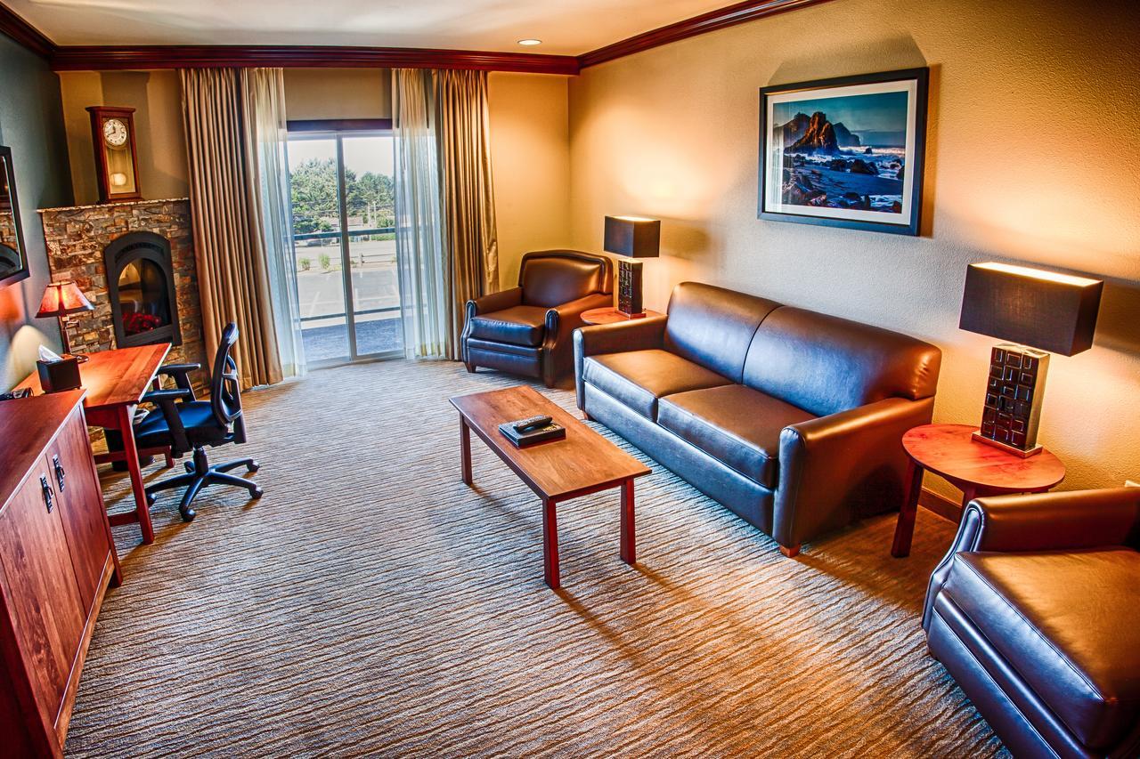 Lucky 7 Casino & Hotel Smith River エクステリア 写真